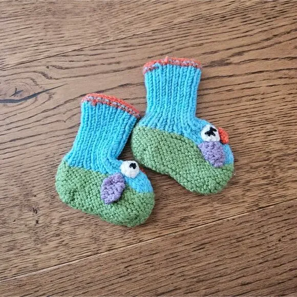 Baby Knit Bird Socks - Picture 2 of 4